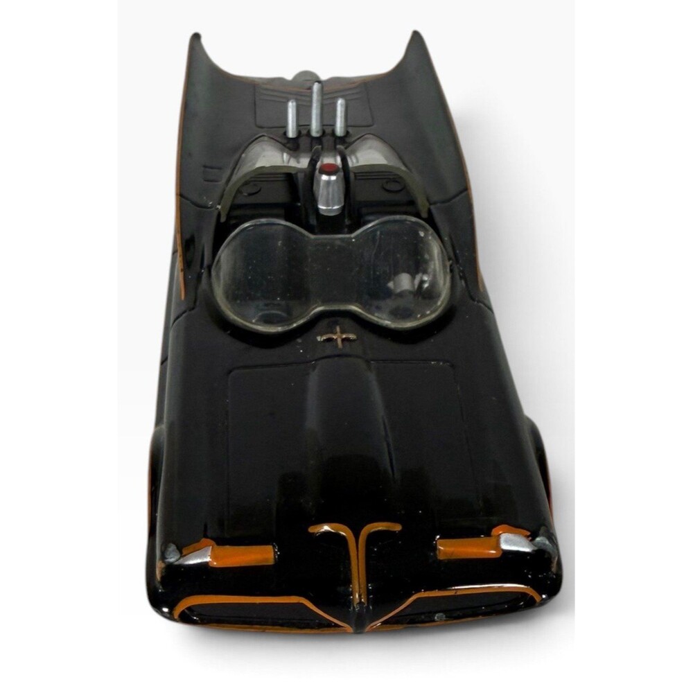 DC Comics Batman Bat Mobile 98680 1/32 Jada Toys Dicast Car 5in